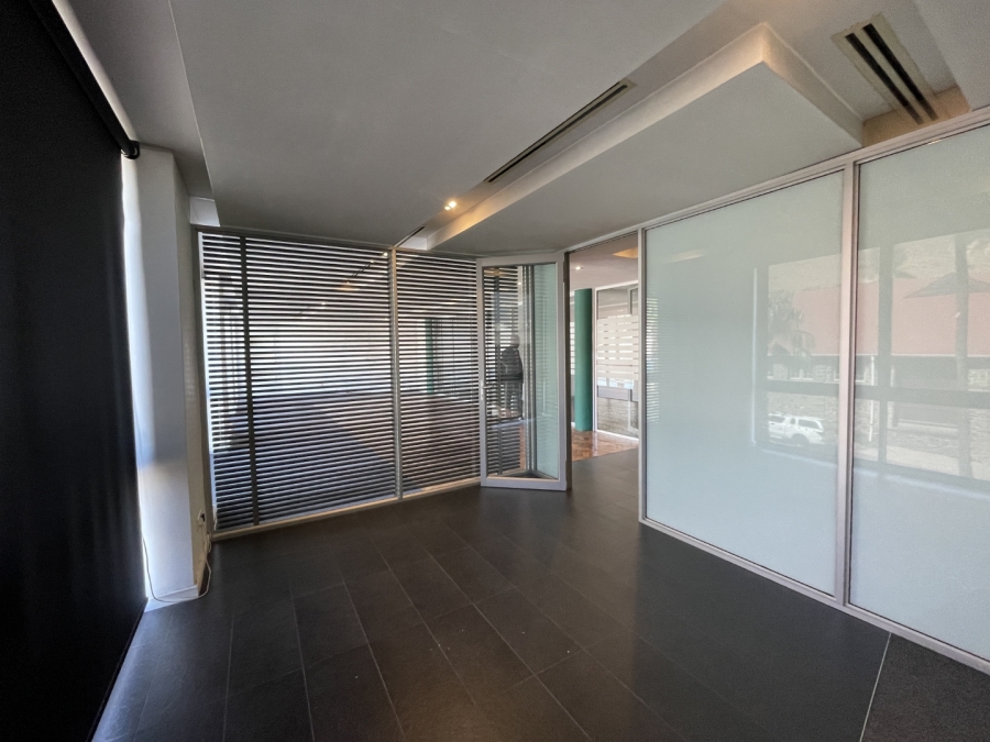To Let commercial Property for Rent in De Waterkant Western Cape